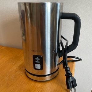 Milk Frother by Secura